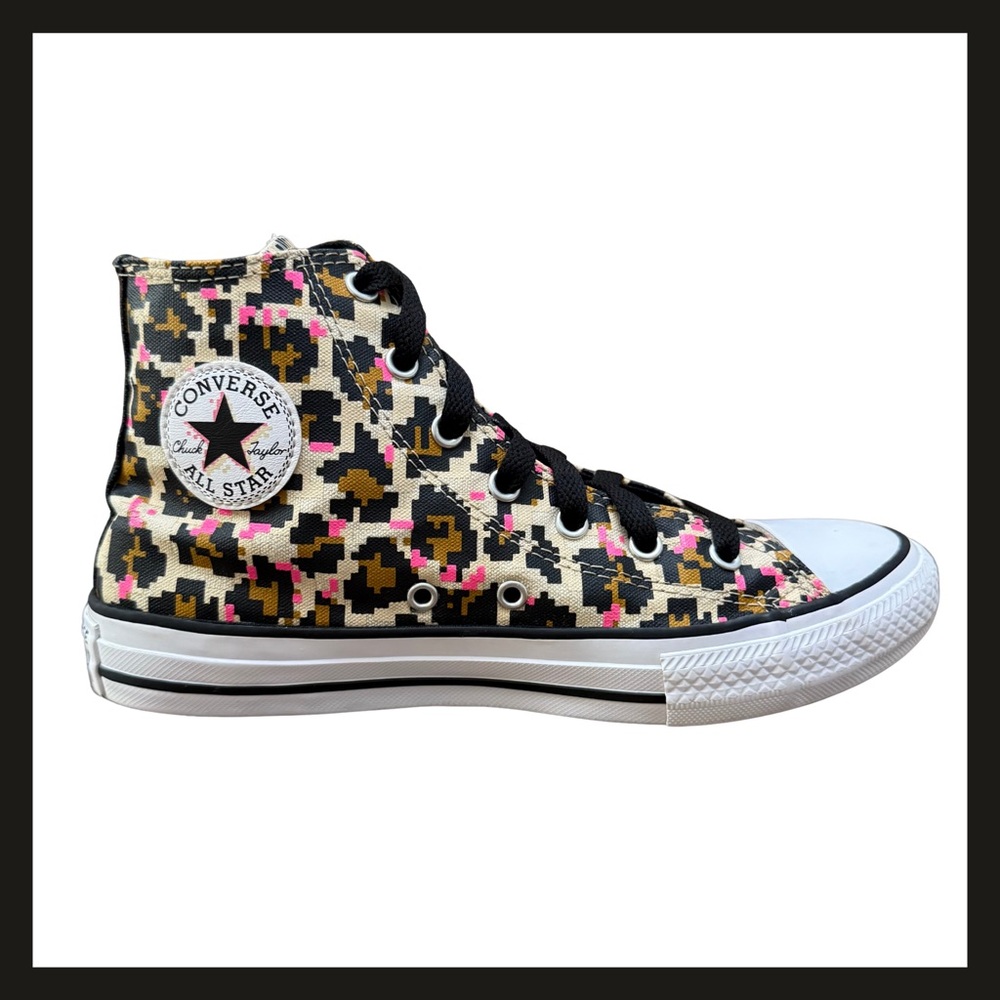 Converse Chuck Taylor All Star Pixel Leopard High Top Shoes Junior 5 Women’s 7